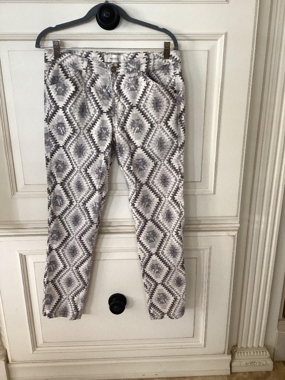 WORKSHOP JEANS by ANDREA JOVINE - AZTEC GREY/WHITE - SIZE 8